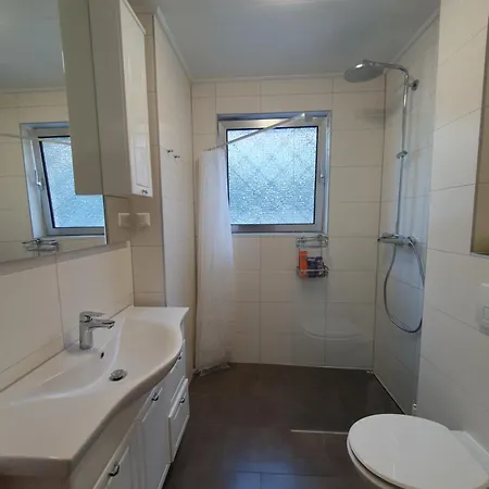 Homestay Privatzimmer An Der Uniklinik - Nur Fuer Weibliche Gaeste *