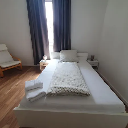 Privatzimmer An Der Uniklinik - Nur Fuer Weibliche Gaeste Mainz